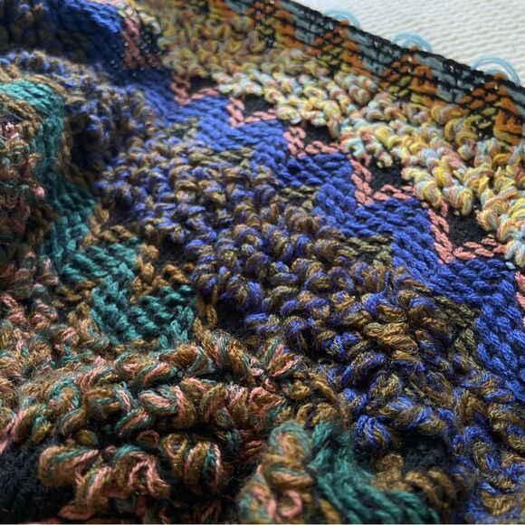 Boho Textured Knit Vest - Picture 9 of 11